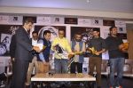 Farhan Akhtar, Anurag Kashyap, Vidhu Vinod Chopra, Dibakar Banerjee at Dinesh Raheja and Jeetendra Kothari book launch in Palladium, Mumbai on 23rd Feb 2015 (145)_54ec377c54874.JPG