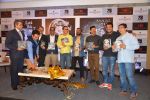 Farhan Akhtar, Anurag Kashyap, Vidhu Vinod Chopra, Dibakar Banerjee at Dinesh Raheja and Jeetendra Kothari book launch in Palladium, Mumbai on 23rd Feb 2015 (213)_54ec37121c7c4.JPG