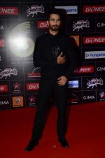 Shahid Kapoor at GIMA Awards 2015 in Filmcity on 24th Feb 2015 (401)_54ed87eaa7a56.JPG