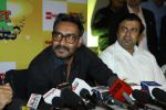 Ajay Devgn at Hajmola Chatpata No.1 event in Mumbai  on 27th Feb 2015 (18)_54f187c7ebb83.jpg