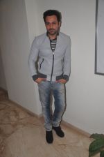 Emraan Hashmi at Mr. X first look launch in Mumbai on 4th March 2015 (30)_54f841291be22.JPG