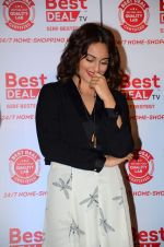 Sonakshi Sinha at Shilpa_s new home shop venture in PVR on 5th March 2015 (46)_54f97960209bf.JPG