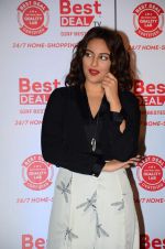 Sonakshi Sinha at Shilpa_s new home shop venture in PVR on 5th March 2015 (47)_54f979611b9d2.JPG