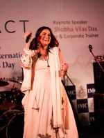 Sona Mohapatra performs for Womens Day 2015 in Mumbai on 4th March 2015 (15)_54fb017042786.jpg