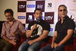 Aamir Khan, Vidhu Vinod Chopra, Rajkumar Hirani unveils PK Dvd in Mumbai on 11th March 2015 (39)_550158e252252.JPG