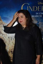 Farah Khan with her kids at Cindrella screening in Mumbai on 13th March 2015 (11)_55042a1be7743.JPG