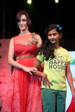 at Smile Foundation show with True Fitt & Hill styling in Rennaisance on 15th March 2015 (270)_5506ab737b3c2.jpg