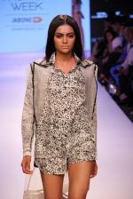 Model walks the ramp for HUEMN Show at Lakme Fashion Week 2015 Day 1 on 18th March 2015 (57)_550aa29913921.JPG