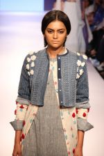 Model walks the ramp for KaSha Show at Lakme Fashion Week 2015 Day 1 on 18th March 2015 (101)_550aa36aa860b.JPG