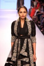 Model walks the ramp for Yogesh Chaudhry Show at Lakme Fashion Week 2015 Day 1 on 18th March 2015 (34)_550aace0e1a8a.JPG