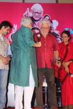 Om Puri, Ranjeet Kapoor at Jai Ho Democracy trailor launch in The Club on 18th March 2015 (21)_550aa309401d7.JPG