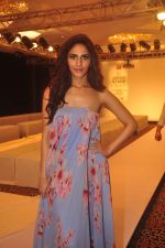 Vaani Kapoor on Day 1 at Lakme Fashion Week 2015 on 18th March 2015 (58)_550aa614a3680.JPG