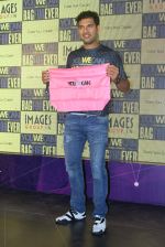 Yuvraj Singh at India Fashion Forum in NSE on 18th March 2015 (24)_550aa3dcc12cd.JPG