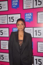on Day 1 at Lakme Fashion Week 2015 on 18th March 2015 (27)_550aa5bcf0d28.JPG