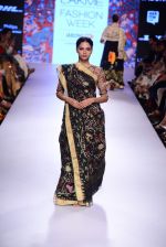Model walks the ramp for Gaurang Show at Lakme Fashion Week 2015 Day 2 on 19th March 2015 (55)_550c04f038153.JPG