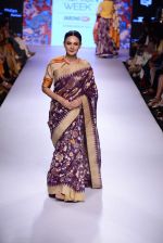 Model walks the ramp for Gaurang Show at Lakme Fashion Week 2015 Day 2 on 19th March 2015 (92)_550c0511de04b.JPG