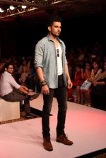 Model walks the ramp for Killer and Easies Show at Lakme Fashion Week 2015 Day 2 on 19th March 2015 (297)_550c084d9f636.JPG