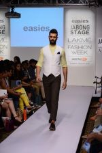 Model walks the ramp for Killer and Easies Show at Lakme Fashion Week 2015 Day 2 on 19th March 2015 (60)_550c06477d02b.JPG