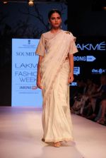 Model walks the ramp for Marg By Soumitra Show at Lakme Fashion Week 2015 Day 2 on 19th March 2015 (38)_550c06ef48a82.JPG