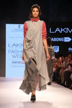Model walks the ramp for Mayank and Shraddha Nigam Show at Lakme Fashion Week 2015 Day 2 on 19th March 2015 (17)_550c06c5e8bf9.JPG