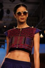 Model walks the ramp for Shruti Sancheti Show at Lakme Fashion Week 2015 Day 2 on 19th March 2015 (109)_550c13bc05836.JPG