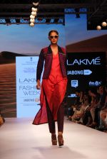 Model walks the ramp for Shruti Sancheti Show at Lakme Fashion Week 2015 Day 2 on 19th March 2015 (85)_550c13a284868.JPG