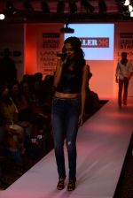 Sarah Jane Dias walks the ramp for Killer and Easies Show at Lakme Fashion Week 2015 Day 2 on 19th March 2015 (134)_550c05ef33b7d.JPG