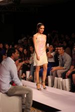Shraddha Kapoor walks the ramp for Jabong Presents Miss Bennett London Show at Lakme Fashion Week 2015 Day 2 on 19th March 2015 (2)_550c132195c50.JPG