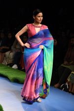 Model walk the ramp at Gauri Khan_s show for Satya Paul at LFW 2015 Day 3 on 20th March 2015 (504)_550d5cad9f03f.JPG