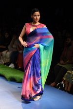 Model walk the ramp at Gauri Khan_s show for Satya Paul at LFW 2015 Day 3 on 20th March 2015 (505)_550d5caf1af1b.JPG