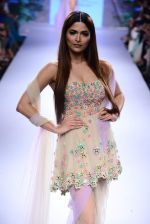 Model walk the ramp for Arpita Mehta Show at Lakme Fashion Week 2015 Day 4 on 21st March 2015 (112)_550ec667a8c56.JPG