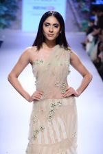 Model walk the ramp for Arpita Mehta Show at Lakme Fashion Week 2015 Day 4 on 21st March 2015 (57)_550ec5d861069.JPG