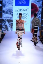 Model walk the ramp for Ken Ferns Show at Lakme Fashion Week 2015 Day 4 on 21st March 2015 (138)_550ec7bc4fde0.JPG