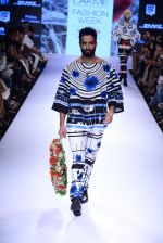 Model walk the ramp for Ken Ferns Show at Lakme Fashion Week 2015 Day 4 on 21st March 2015 (42)_550ec63f29d40.JPG