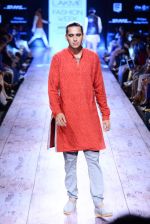 Model walk the ramp for Kunal Rawal Show at Lakme Fashion Week 2015 Day 4 on 21st March 2015 (49)_550ec71024a8f.JPG