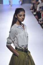 Model walk the ramp for Shift Show at Lakme Fashion Week 2015 Day 3 on 20th March 2015 (46)_550e8c5eb3b56.JPG