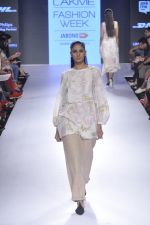 Model walk the ramp for Shift Show at Lakme Fashion Week 2015 Day 3 on 20th March 2015 (92)_550e8e1a1a6e4.JPG