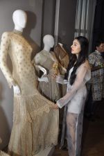Pernia Qureshi at Anand Kabra_s fashion installation at Lakme Fashion Week on 21st March 2015 (62)_550ea94995718.JPG