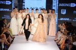 Tamannaah Bhatia walk the ramp for Payal Singhal Show at Lakme Fashion Week 2015 Day 4 on 21st March 2015  (5)_550ec6c80ee80.JPG