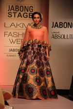 Karisma Kapoor walk the ramp for Neha Aggarwal Show at Lakme Fashion Week 2015 Day 5 on 22nd March 2015 (2)_550ff5105c7d2.JPG