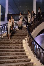 Model walk the ramp for Anamika Khanna Grand Finale Show at Lakme Fashion Week 2015 Day 5 on 22nd March 2015  (93)_550fe0ba6d309.JPG