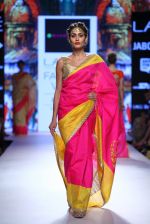 Model walk the ramp for Mandira Bedi Show at Lakme Fashion Week 2015 Day 5 on 22nd March 2015 (17)_550fdb06a6fb0.JPG