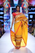 Model walk the ramp for Mandira Bedi Show at Lakme Fashion Week 2015 Day 5 on 22nd March 2015 (39)_550fdb2b071cc.JPG