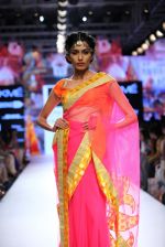 Model walk the ramp for Mandira Bedi Show at Lakme Fashion Week 2015 Day 5 on 22nd March 2015 (97)_550fdb9cac6fd.JPG