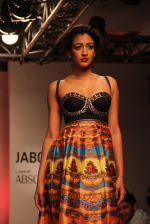 Model walk the ramp for Neha Aggarwal Show at Lakme Fashion Week 2015 Day 5 on 22nd March 2015 (48)_550ff52d803d8.JPG