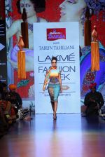 Model walk the ramp for Tarun Tahiliani Show at Lakme Fashion Week 2015 Day 5 on 22nd March 2015 (168)_550fdeb914e04.JPG