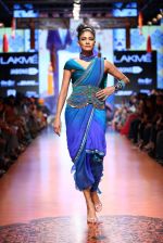 Model walk the ramp for Tarun Tahiliani Show at Lakme Fashion Week 2015 Day 5 on 22nd March 2015 (233)_550fdf4c2ebb9.JPG