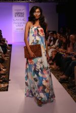 Model walk the ramp for Vernadah Show at Lakme Fashion Week 2015 Day 5 on 22nd March 2015 (13)_550ff5b7c55d4.JPG