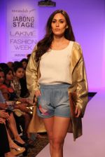 Model walk the ramp for Vernadah Show at Lakme Fashion Week 2015 Day 5 on 22nd March 2015 (44)_550ff5e3254b1.jpg
