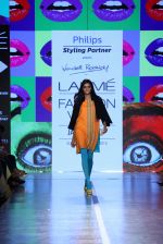 Model walk the ramp for Wendell Rodricks Show at Lakme Fashion Week 2015 Day 5 on 22nd March 2015 (178)_550fde6d05e91.JPG